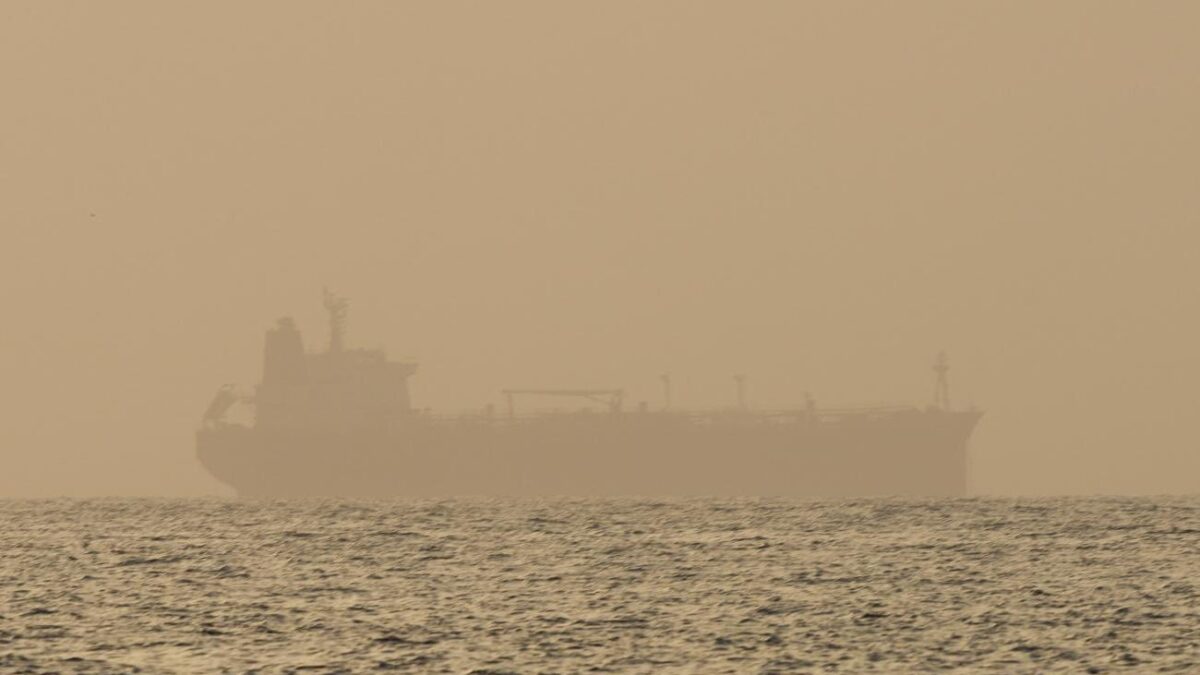 Two oil tankers send distress signals in the Sea of Marmara