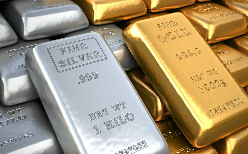 Gold and silver prices decrease in commodity markets