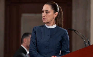 Mexican President interrupts press conference due to earthquake