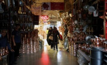 Internet connection completely cut off in Iran