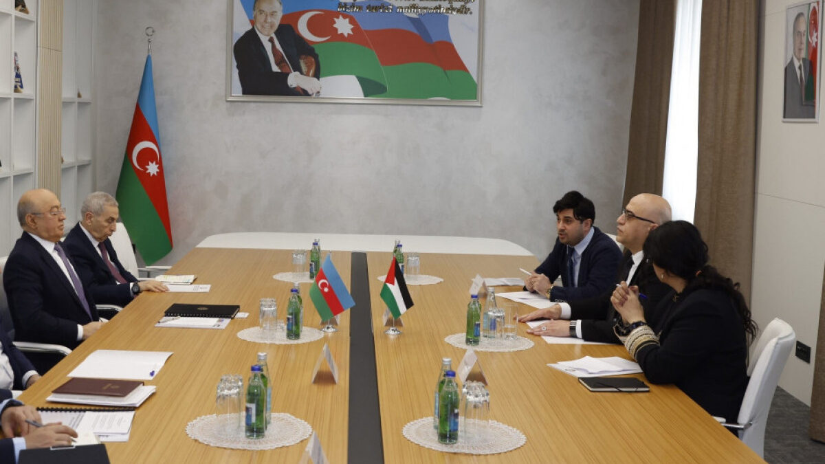 Kamaladdin Heydarov met with the Palestinian Ambassador