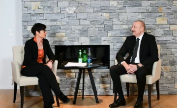 President meets with European Union Commissioner for Enlargement in Davos