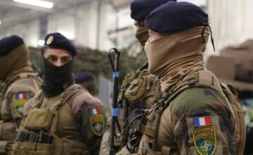 France begins recruiting people for voluntary military service