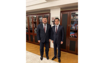 Hikmat Hajiyev discusses strengthening strategic partnership with Ukrainian Ambassador