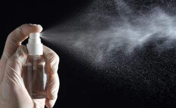Scientists have developed a spray powder that instantly heals wounds