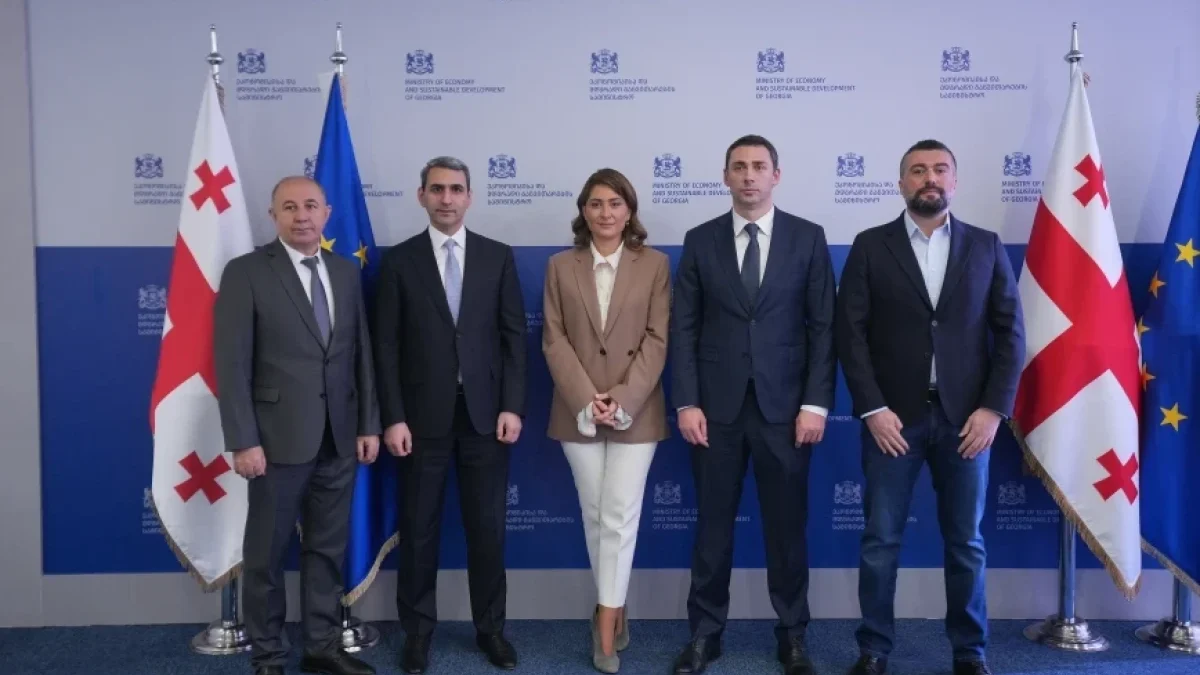 Bakı–Tbilisi–Qars dəmir yolu üzrə müqavilələr imzalanıb