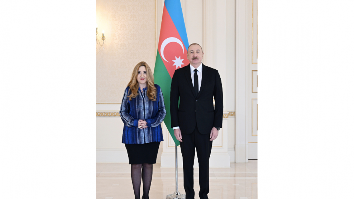 President Ilham Aliyev receives credentials of new Greek ambassador