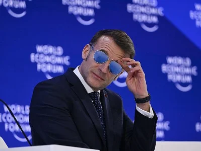 Trump mocks Macron’s sunglasses