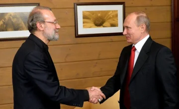 Putin meets with Larijani in the Kremlin
