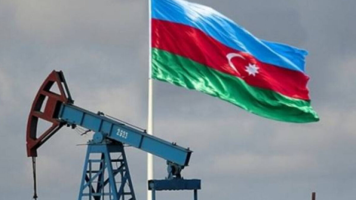 Azerbaijan’s average oil export price exceeded $71 in 2025