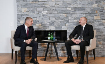 President Ilham Aliyev met with the Prime Minister of the Czech Republic in Davos