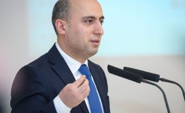 Emin Amrullayev to receive citizens in Kurdamir