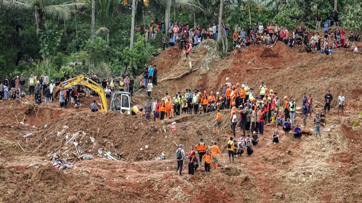 Landslide in Indonesia – At Least 7 Dead
