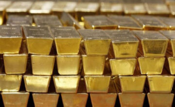 Gold prices fall in world markets