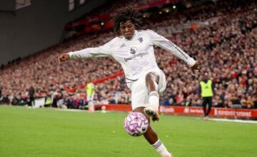 Manchester United player will be out of action until April