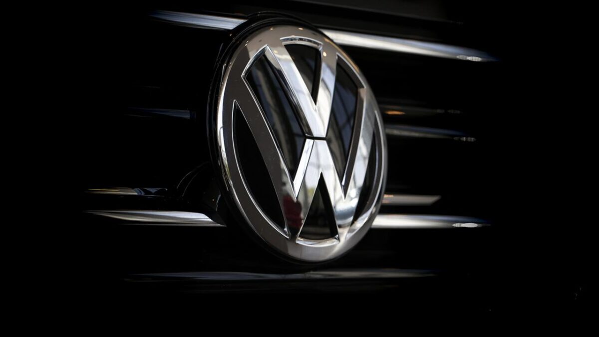 Volkswagen Recalls 44,000 Vehicles Due to Battery Fire Risk