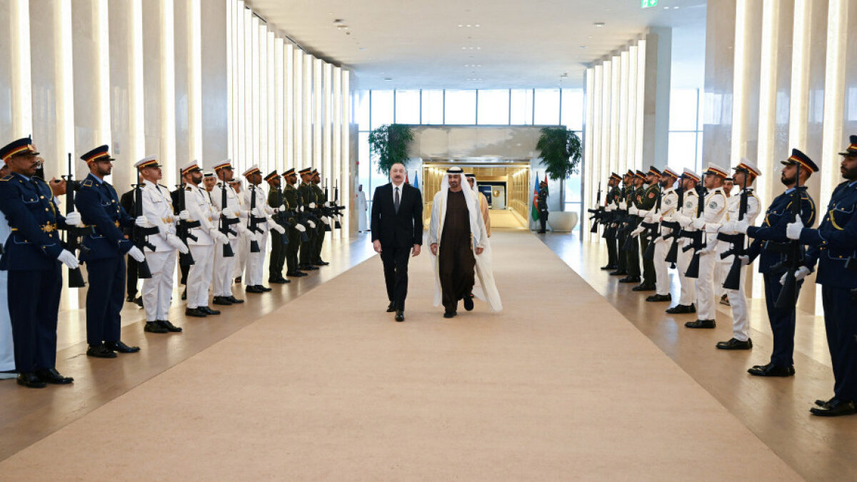 President Ilham Aliyev has left for the United Arab Emirates on a visit