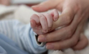 Woman in Ganja abandons her child at the hospital