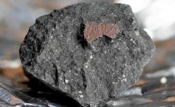 Traces of water discovered in 4.5 billion-year-old asteroid from Mars