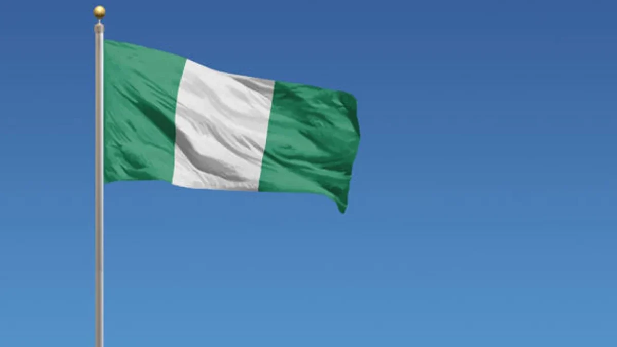 Passenger bus collides with truck in Nigeria: 11 dead