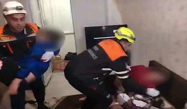 Child rescued in Baku after being left helpless – Video