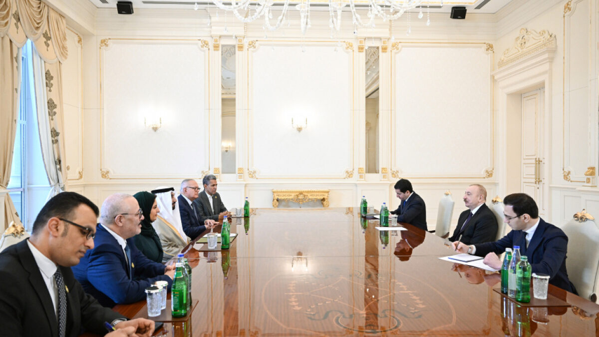 The head of state received the President of the Arab Parliament