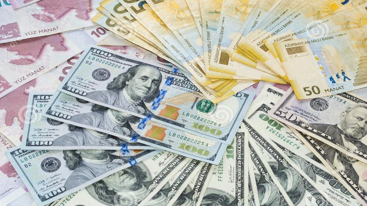 The level of dollarization of individuals’ deposits has decreased