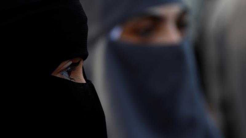 Spanish Congress Rejects Burqa Ban
