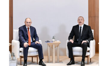 Azerbaijani President Ilham Aliyev Holds Expanded Meeting with Armenian Prime Minister in Abu Dhabi – PHOTO