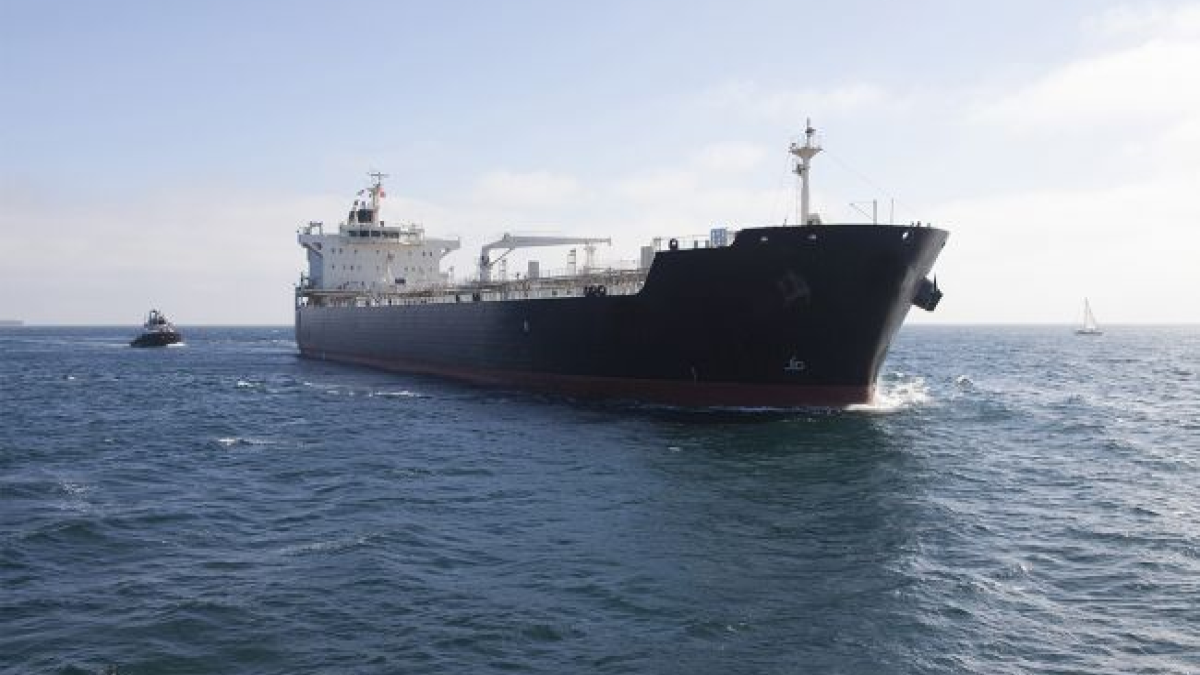 FT: Ships in the Gulf identify as Chinese to avoid Iranian attacks