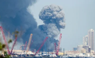 Iran launched strikes on US bases in UAE and Kuwait