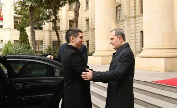 Jeyhun Bayramov welcomes Moldovan Foreign Minister