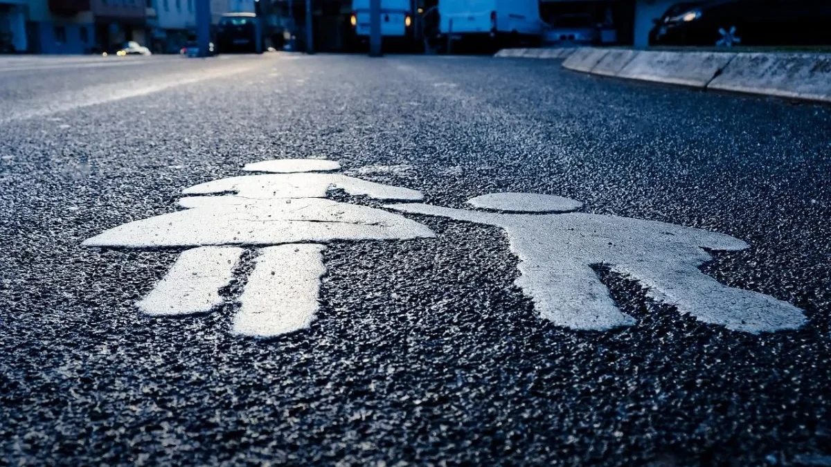 Mother and minor daughter struck by a car in Sumgayit