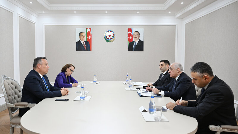 Prime Minister Ali Asadov met with Costa Rica’s First Vice-President