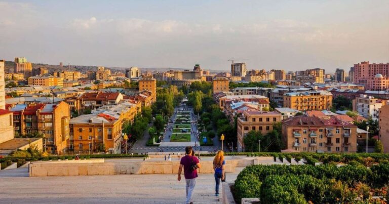 Azerbaijanis buying houses in Armenia… – OFFICIAL