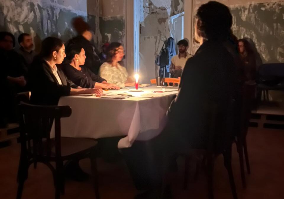 An unexpected incident occurred during the internal viewing of the play “Mühakimə”