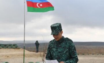 Schoolchildren’s letters presented to border guards
