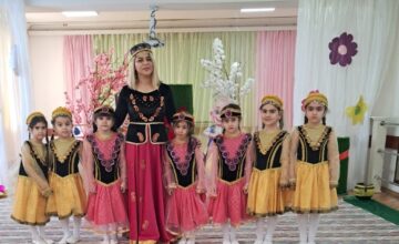 A unique move by the teacher: Became “Bahar qızı” and delighted the children