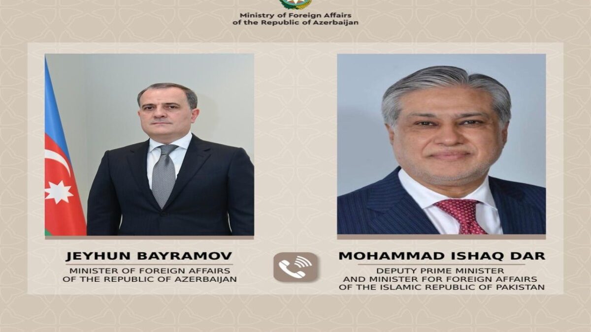 Pakistan Foreign Minister informed Jeyhun Bayramov about clashes with Afghanistan