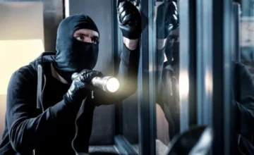 12000 Manat Mobile Phone Stolen in Baku