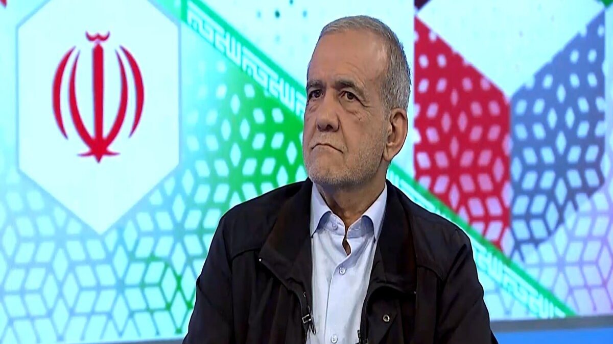 Pezeshkian calls on Iranian citizens to use electricity sparingly