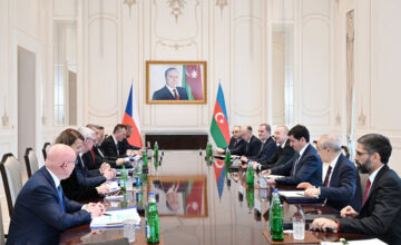 An expanded meeting between President of Azerbaijan Ilham Aliyev and the Prime Minister of the Czech Republic is being held in Gabala
