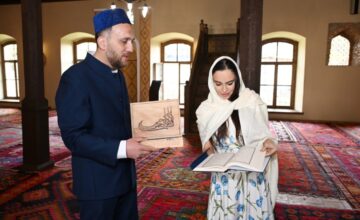 Leyla Aliyeva and Arzu Aliyeva visited the Khan Mosque in Shaki