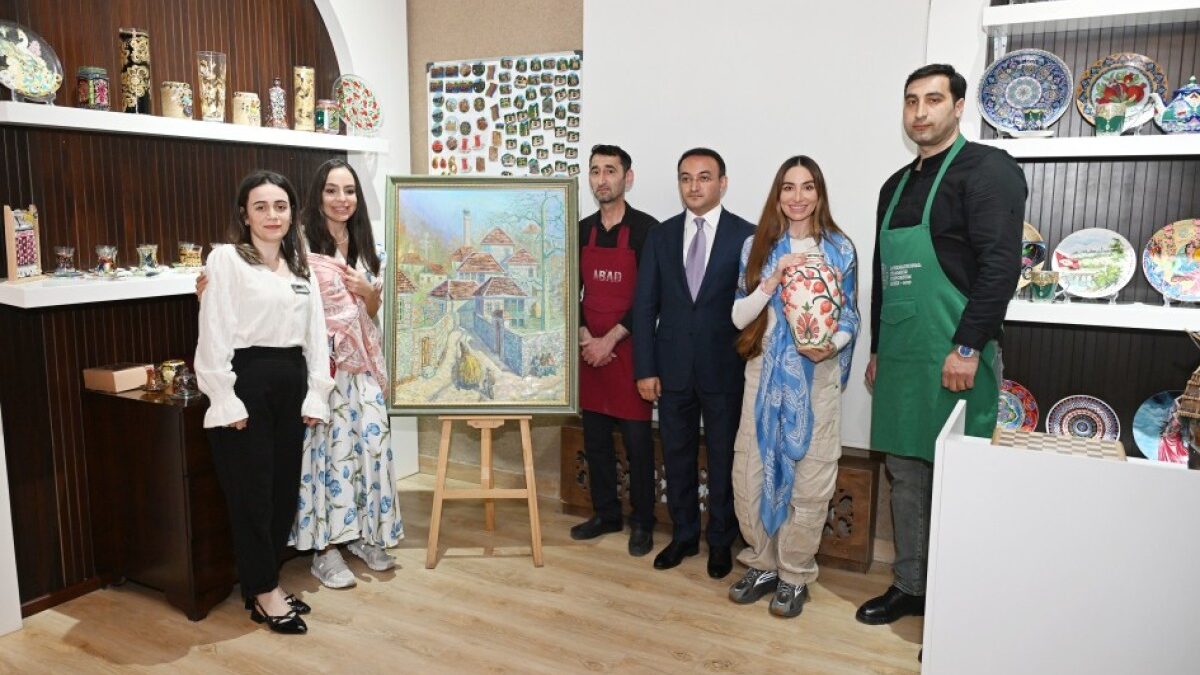 Leyla Aliyeva and Arzu Aliyeva visited the “ABAD” Ceramics and Applied Arts Center in Sheki