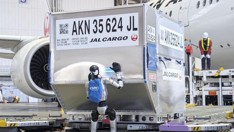 Luggage at Japanese airport to be handled by humanoid robots