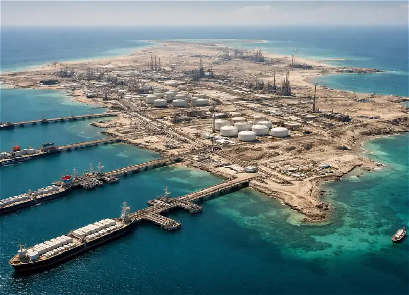 Iran returns old supertanker to Kharg port