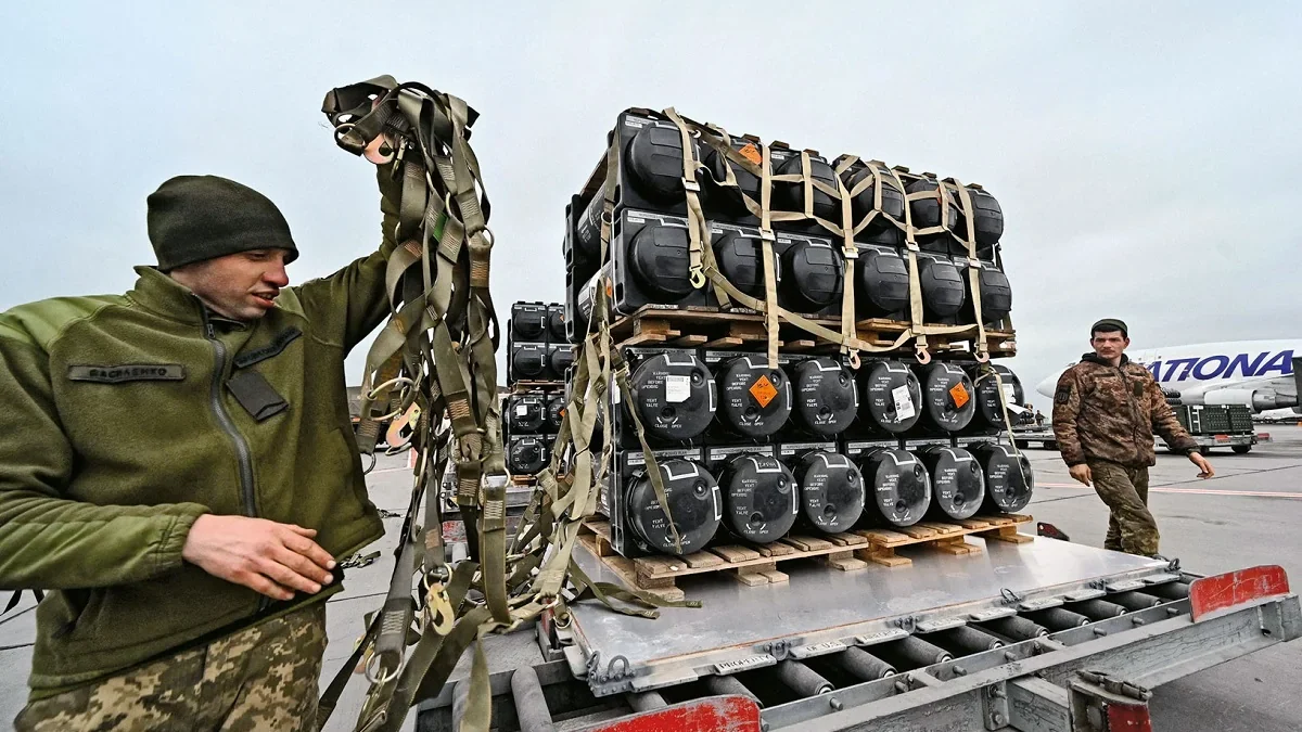 Media: US to halt arms supplies to Ukraine if Europe doesn’t help open Hormuz