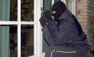 9 thousand manats stolen from a house in Sabunchu