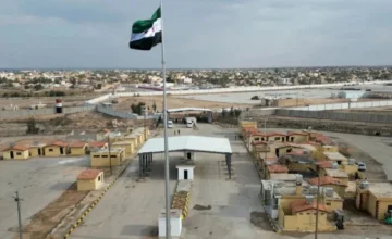 Iraq opens border crossing with Syria after 10 years