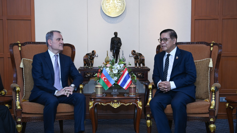 Jeyhun Bayramov informed his Thai counterpart about the restoration work in the liberated territories